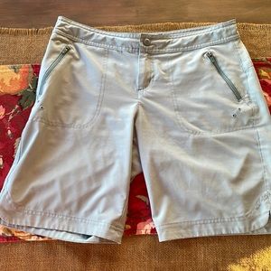 Title Nine Rogue 9” short